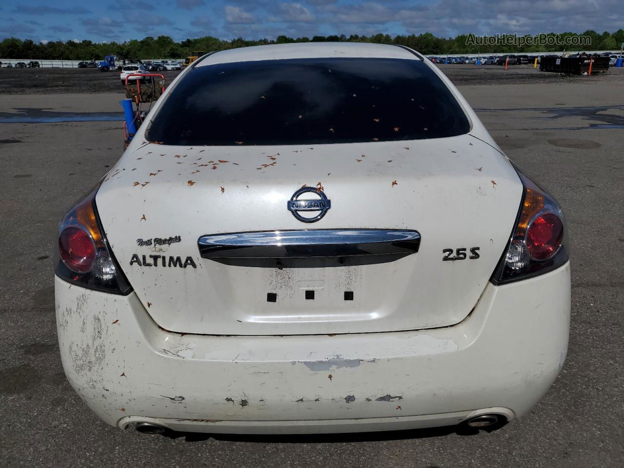 2011 Nissan Altima Base White vin: 1N4AL2AP9BN475676