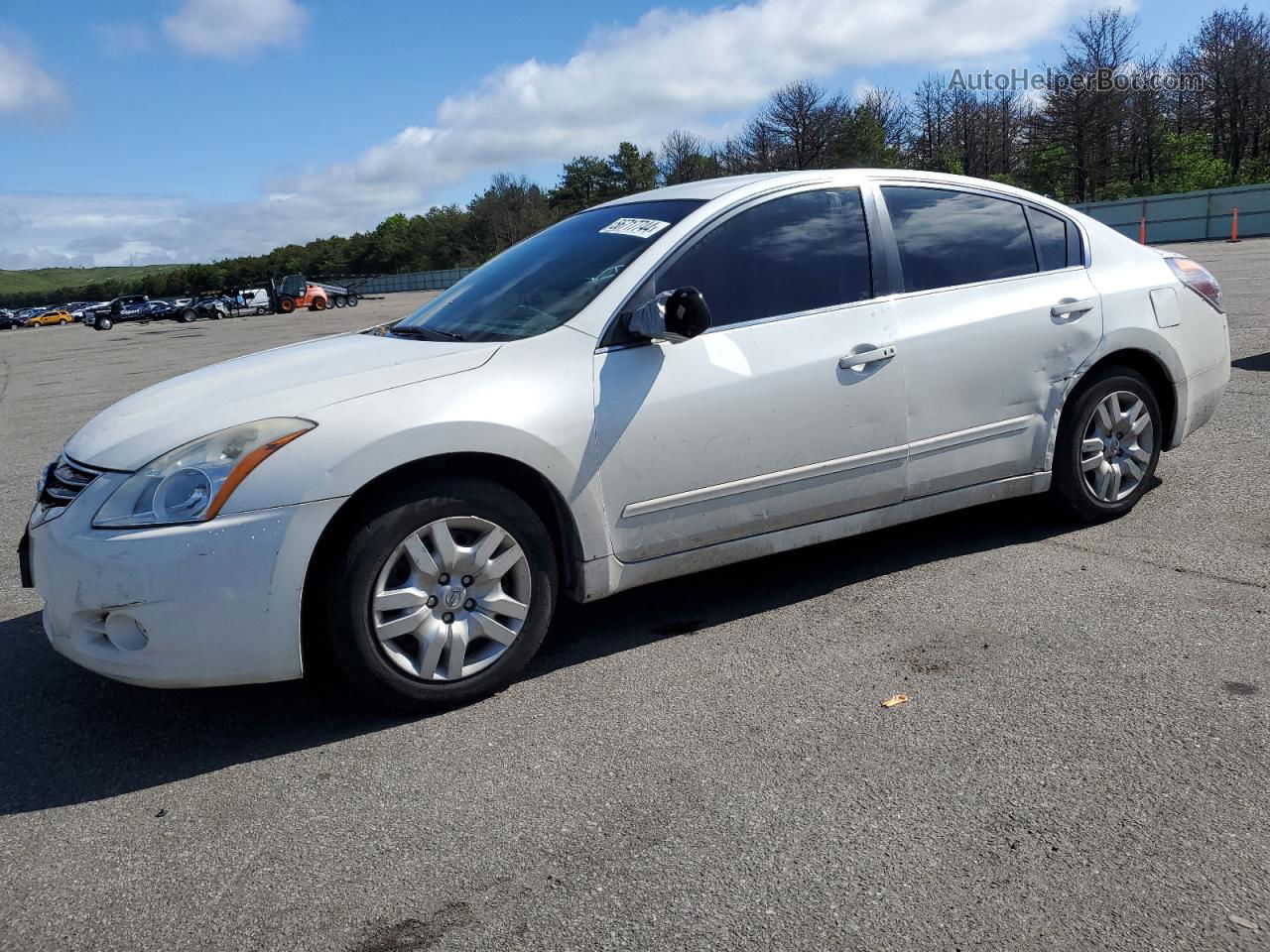 2011 Nissan Altima Base White vin: 1N4AL2AP9BN475676