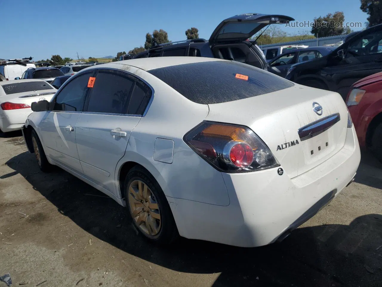 2011 Nissan Altima Base White vin: 1N4AL2APXBN501976