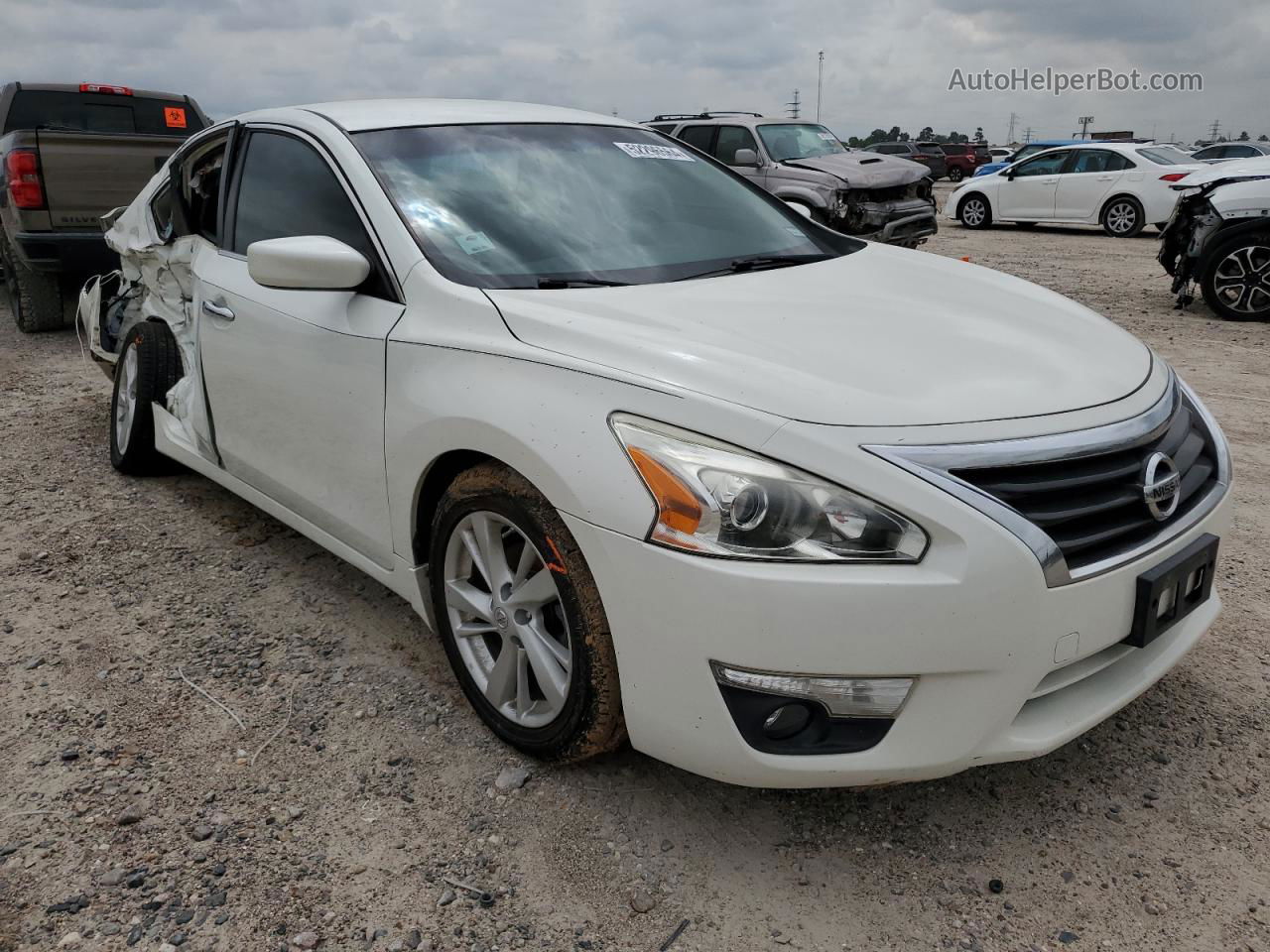 2014 Nissan Altima 2.5 White vin: 1N4AL3AP0EN243879