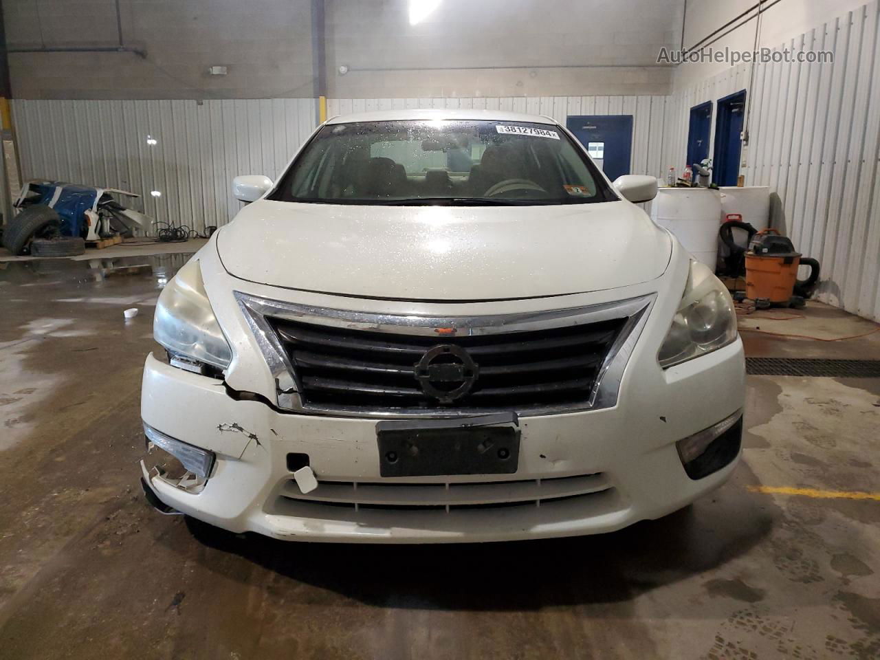 2015 Nissan Altima 2.5 White vin: 1N4AL3AP0FC214976