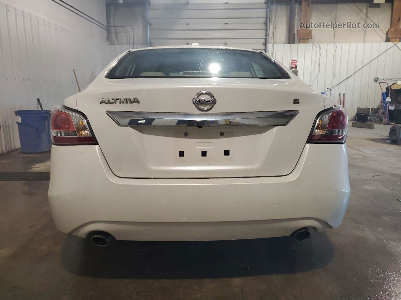 2015 Nissan Altima 2.5 White vin: 1N4AL3AP0FC214976