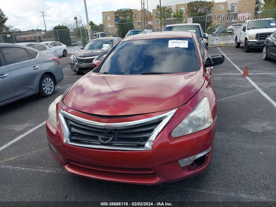 2015 Nissan Altima 2.5 S Red vin: 1N4AL3AP0FC568528