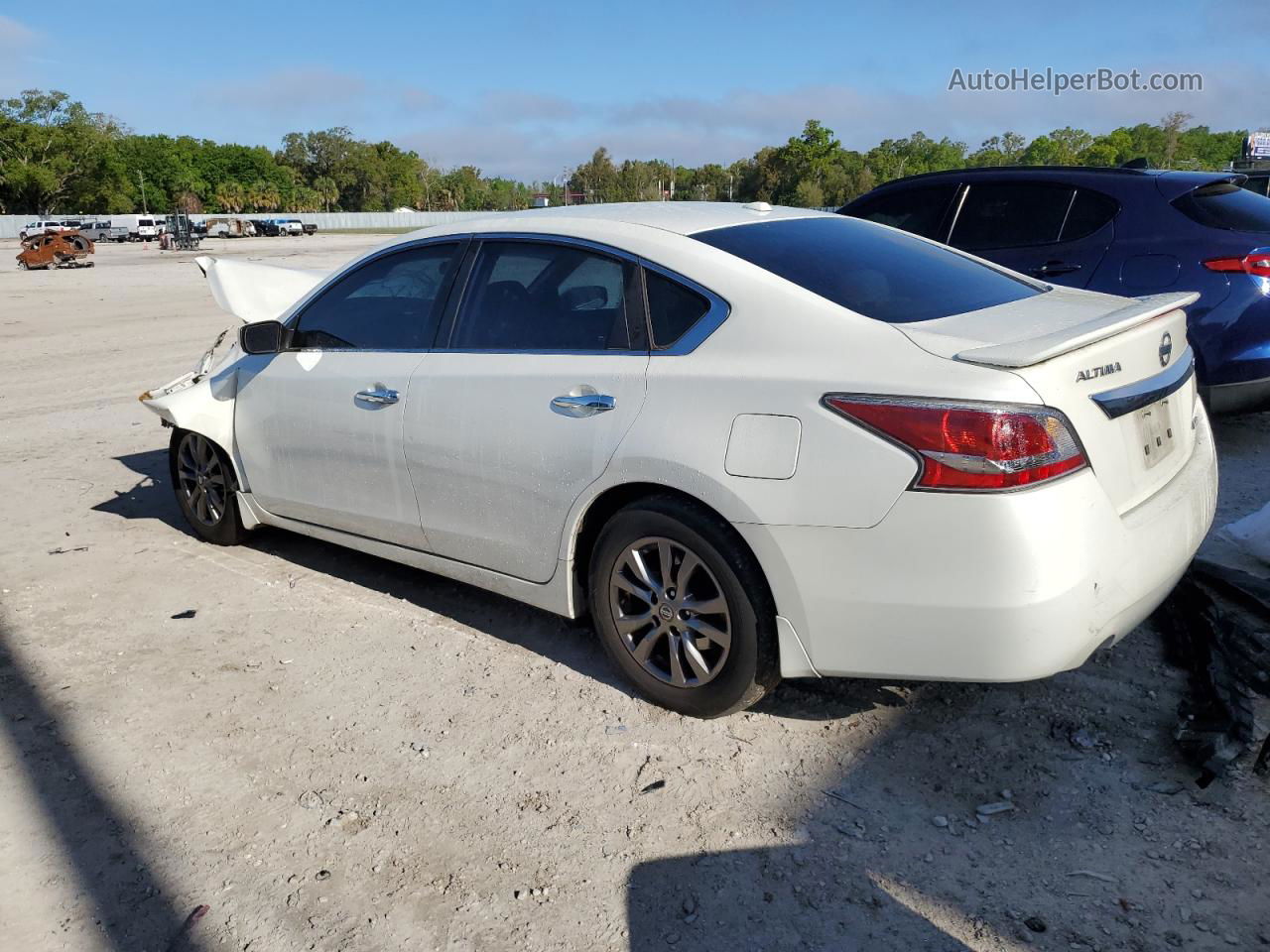 2015 Nissan Altima 2.5 White vin: 1N4AL3AP0FC587760