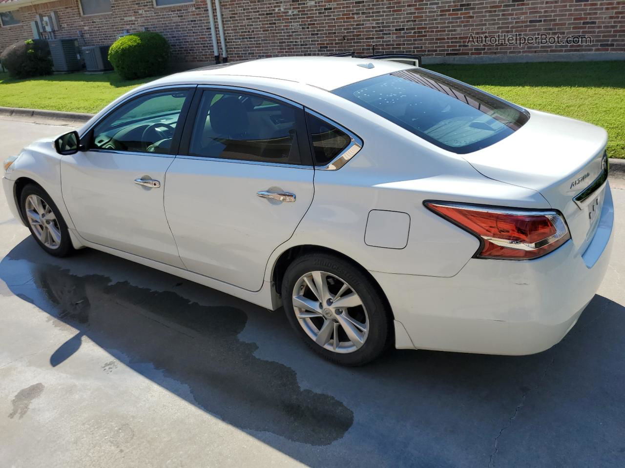 2015 Nissan Altima 2.5 White vin: 1N4AL3AP0FN872012