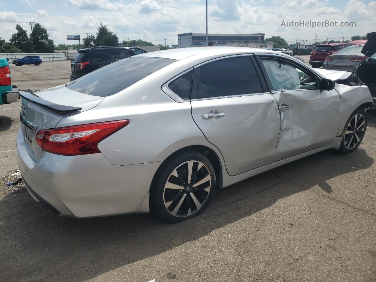 2017 Nissan Altima 2.5 Серебряный vin: 1N4AL3AP0HC129185