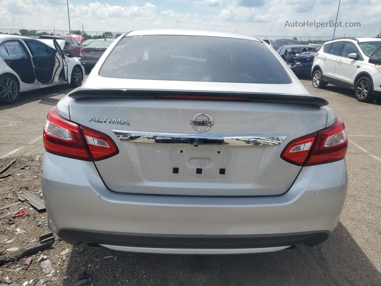 2017 Nissan Altima 2.5 Серебряный vin: 1N4AL3AP0HC129185