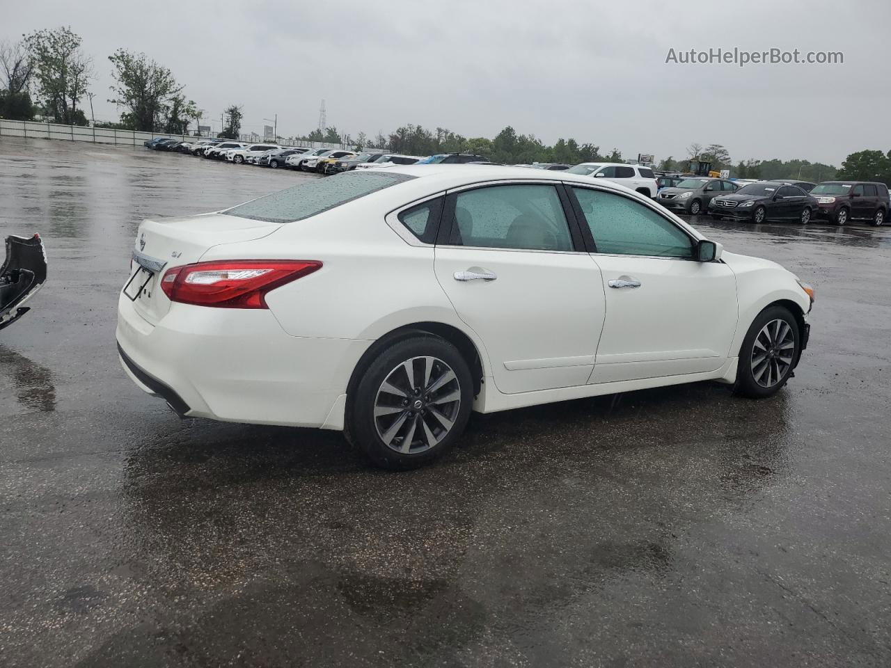 2017 Nissan Altima 2.5 Beige vin: 1N4AL3AP0HC166589