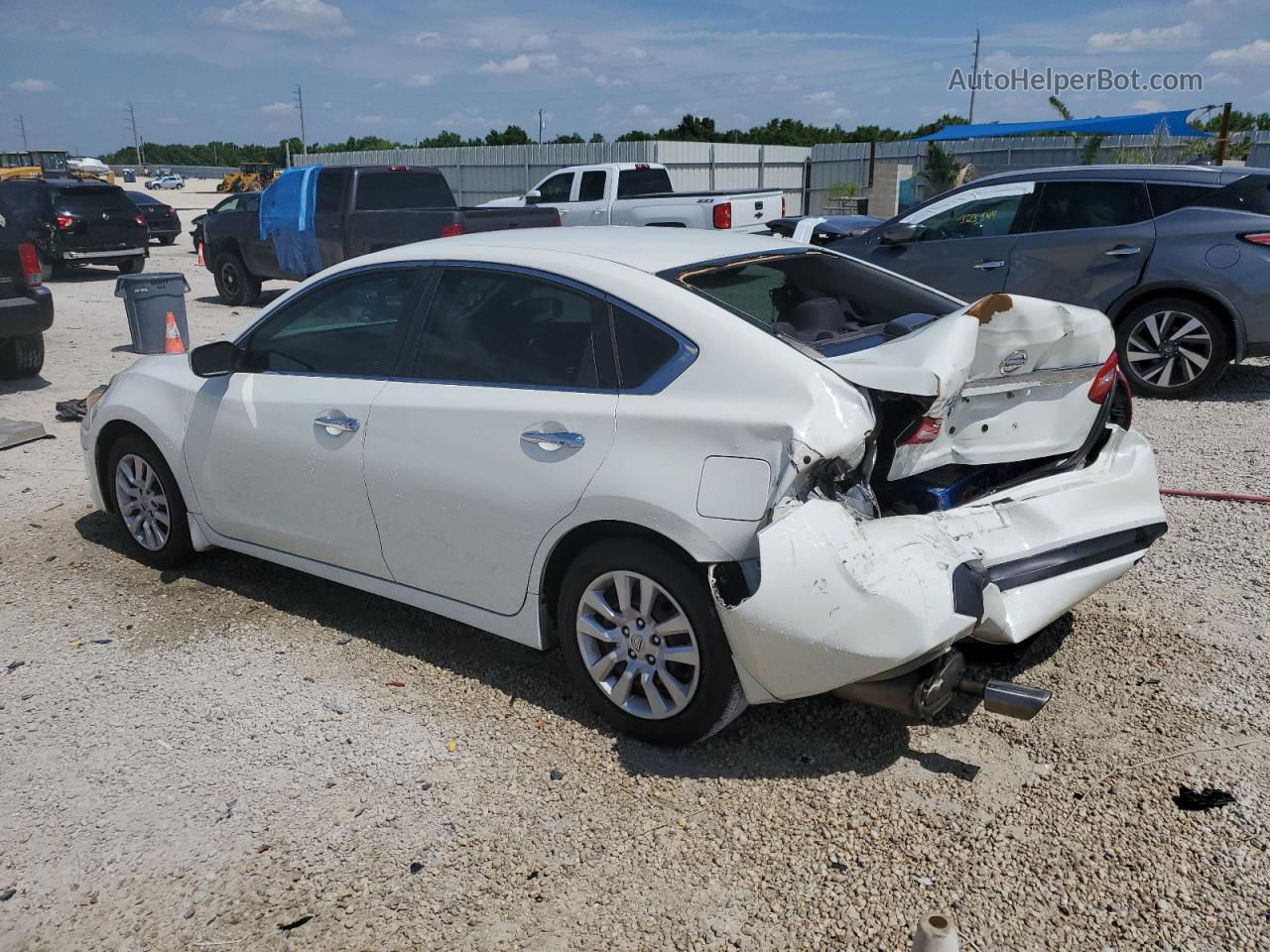 2017 Nissan Altima 2.5 White vin: 1N4AL3AP0HC482770