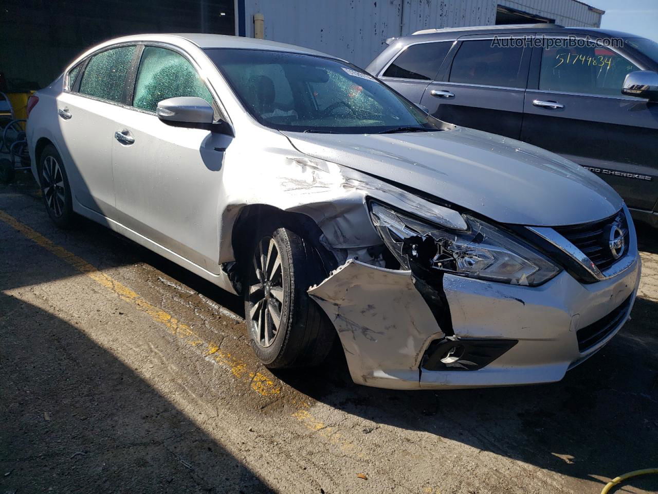 2018 Nissan Altima 2.5 Серебряный vin: 1N4AL3AP0JC134957