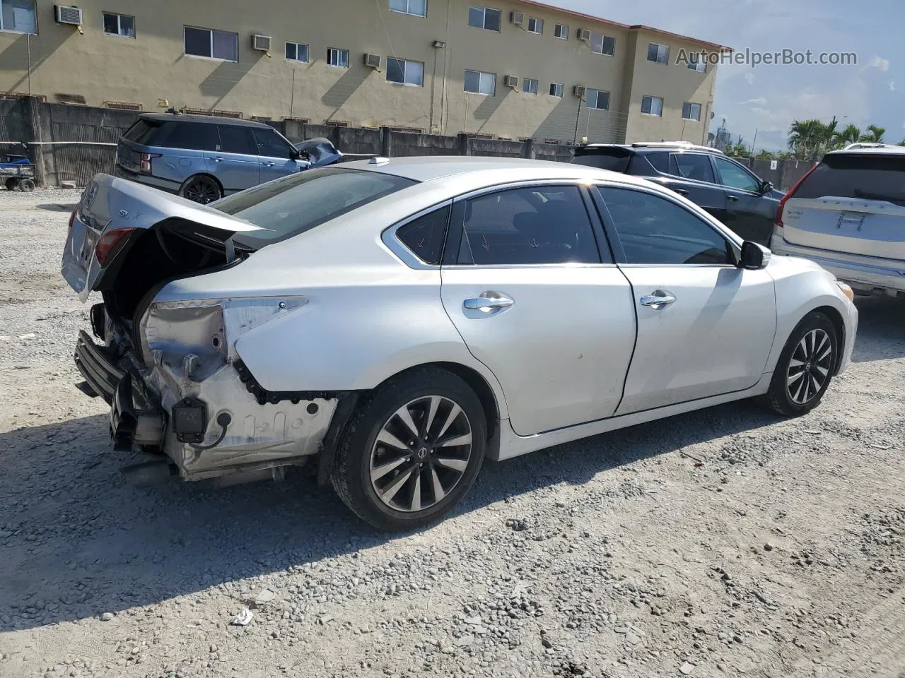 2018 Nissan Altima 2.5 Silver vin: 1N4AL3AP0JC150107