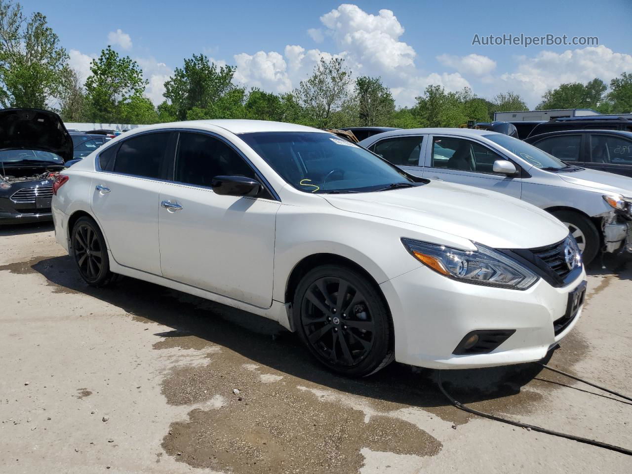 2018 Nissan Altima 2.5 White vin: 1N4AL3AP0JC266083