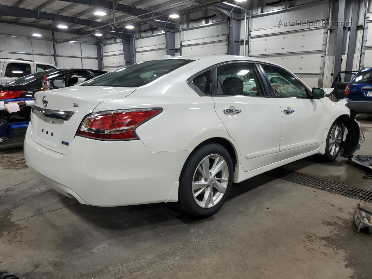 2014 Nissan Altima 2.5 White vin: 1N4AL3AP1EC147254