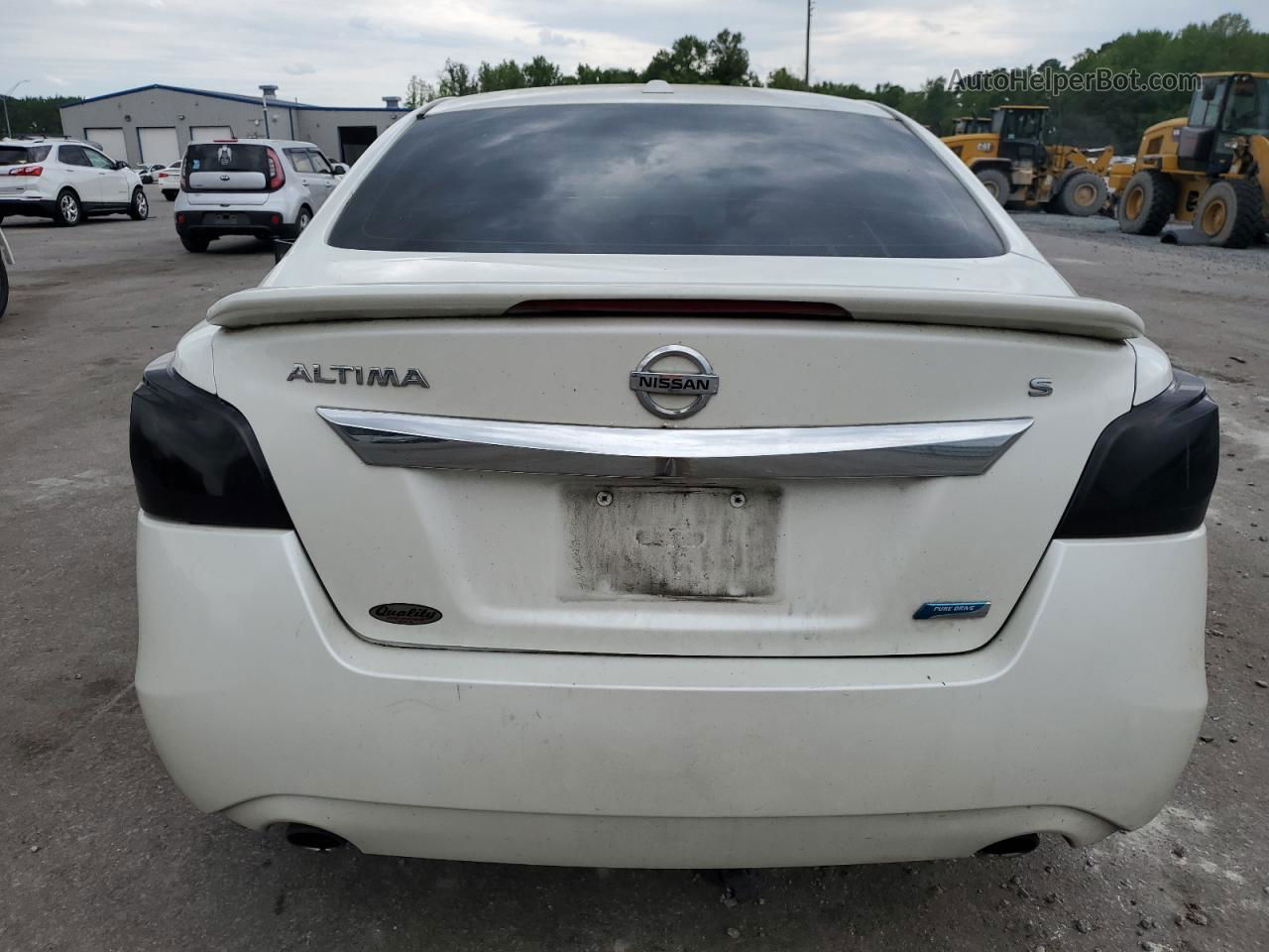 2014 Nissan Altima 2.5 White vin: 1N4AL3AP1EC281021