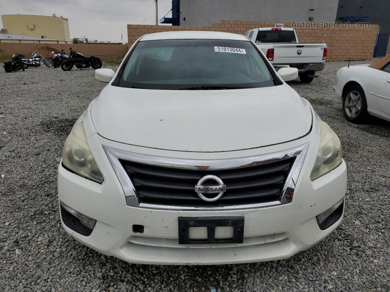 2014 Nissan Altima 2.5 Белый vin: 1N4AL3AP1EN209496