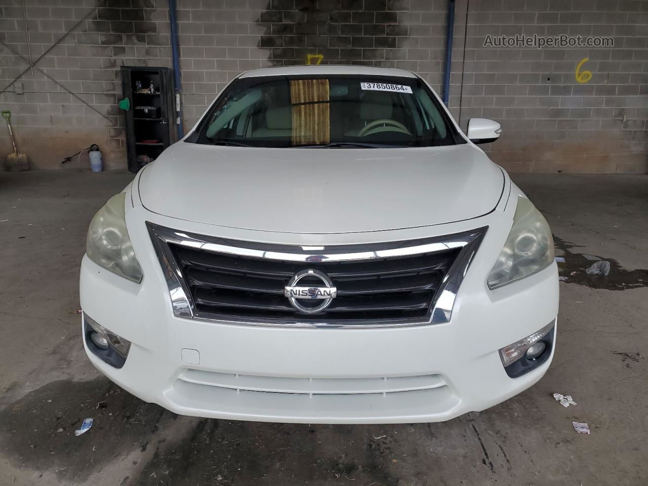 2015 Nissan Altima 2.5 White vin: 1N4AL3AP1FC110707