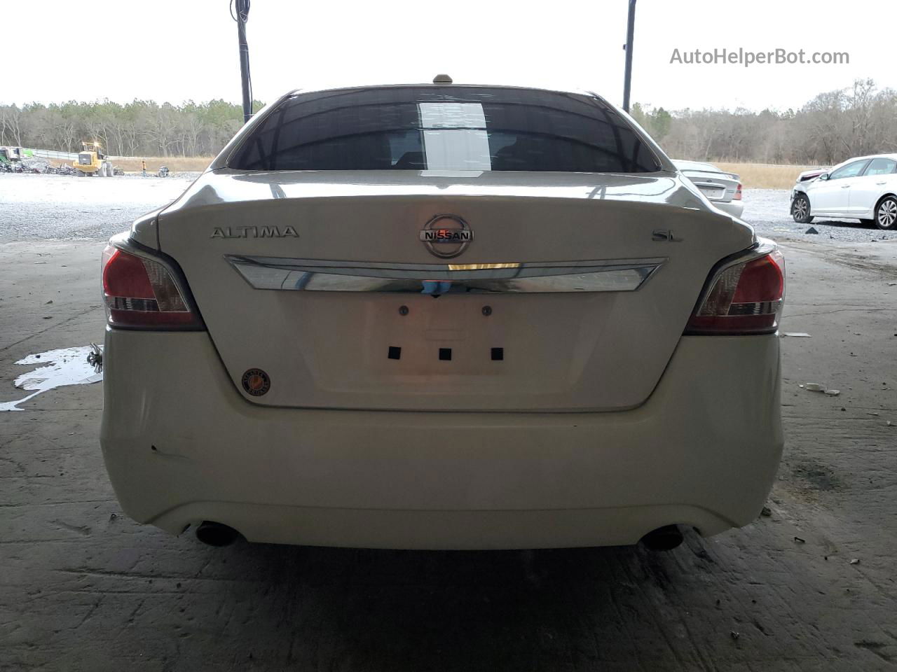 2015 Nissan Altima 2.5 White vin: 1N4AL3AP1FC110707