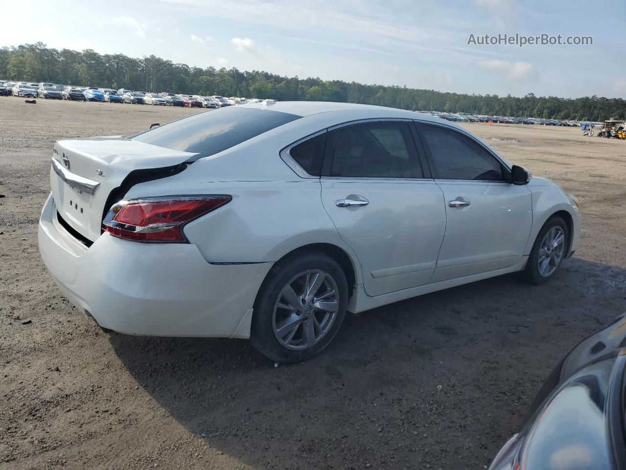 2015 Nissan Altima 2.5 White vin: 1N4AL3AP1FC149751