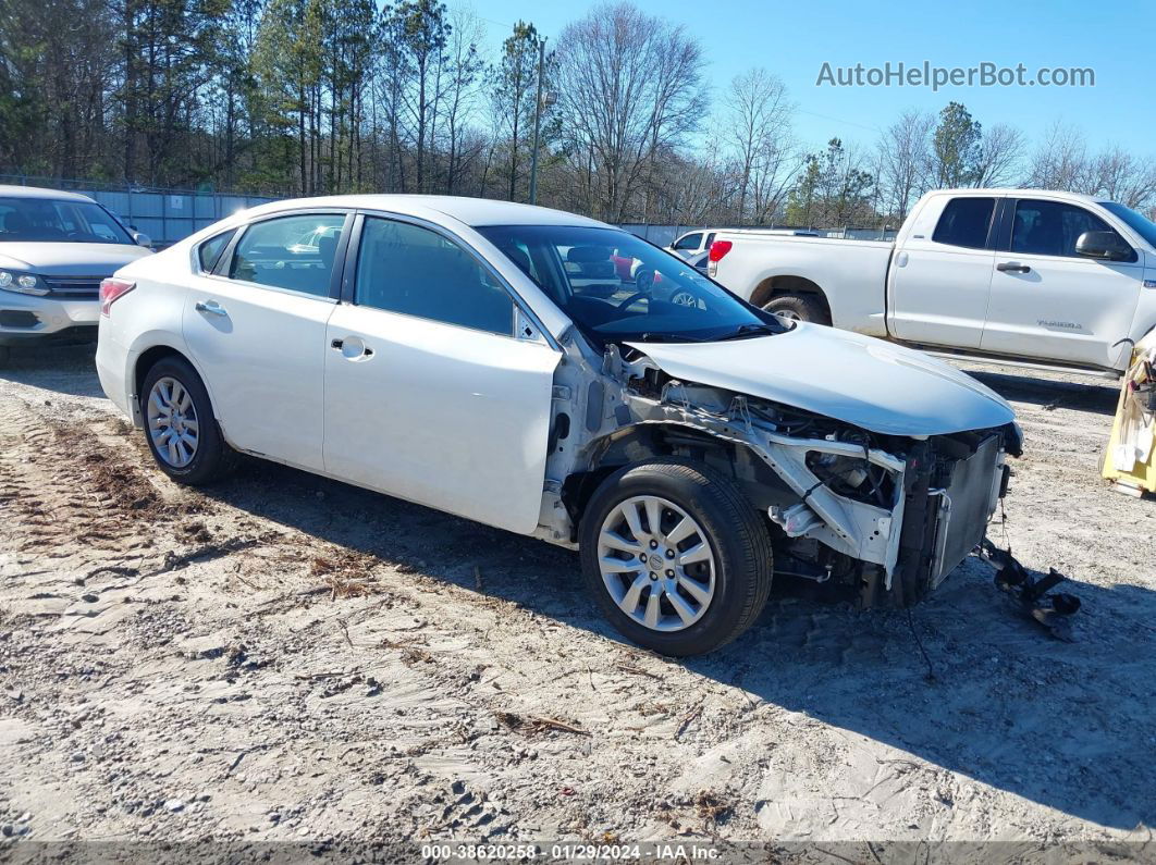 2015 Nissan Altima 2.5 S White vin: 1N4AL3AP1FC194463