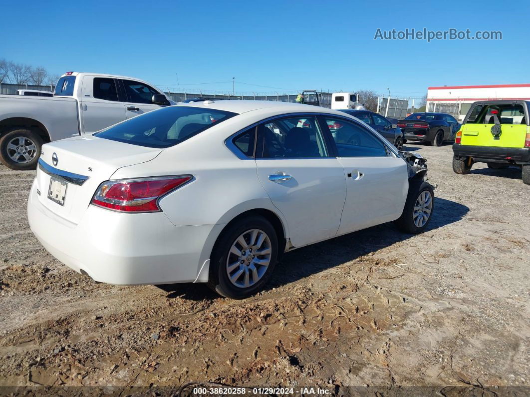 2015 Nissan Altima 2.5 S White vin: 1N4AL3AP1FC194463