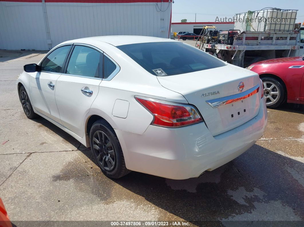 2015 Nissan Altima 2.5 White vin: 1N4AL3AP1FC412000