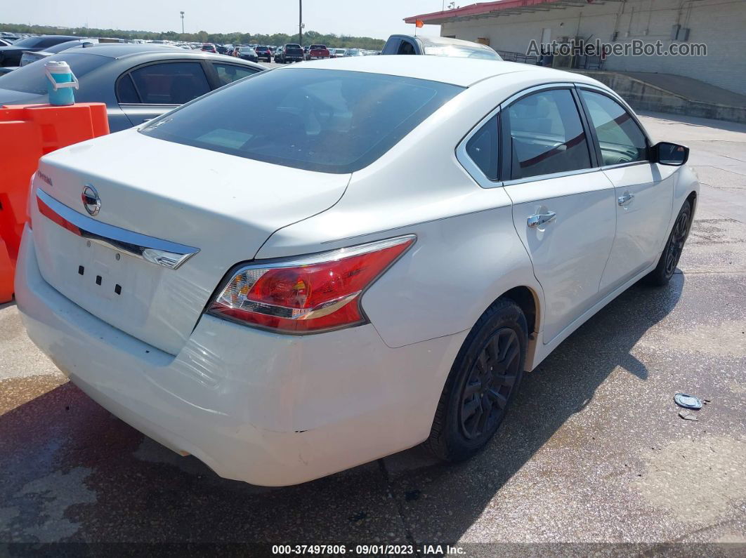 2015 Nissan Altima 2.5 White vin: 1N4AL3AP1FC412000