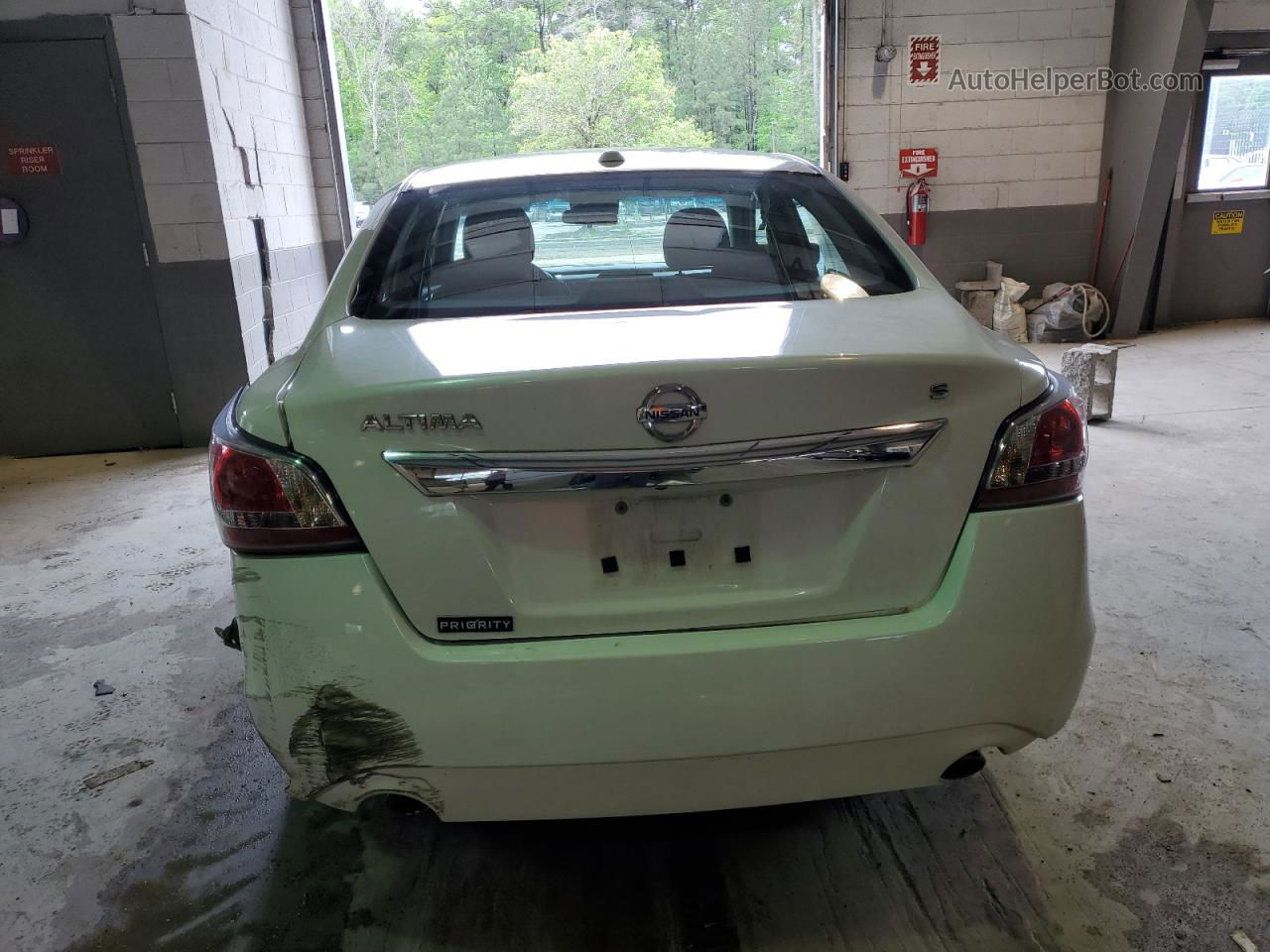 2015 Nissan Altima 2.5 White vin: 1N4AL3AP1FC431498