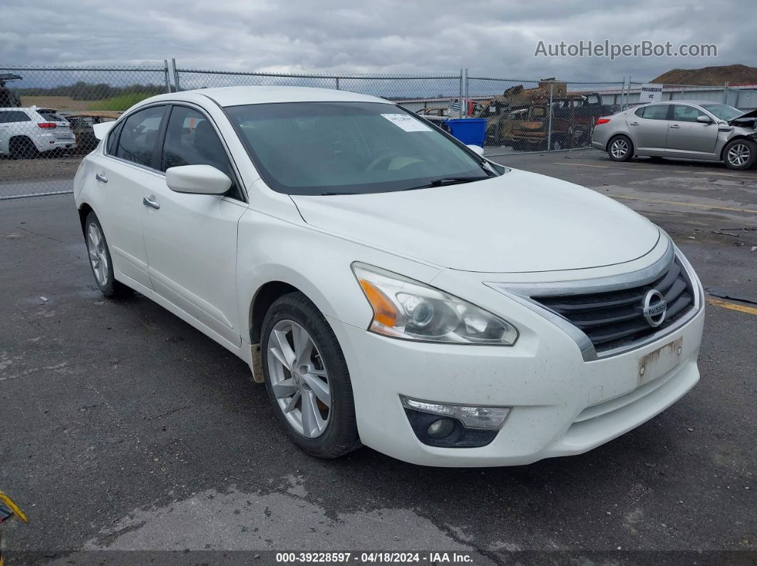 2015 Nissan Altima 2.5 Sv White vin: 1N4AL3AP1FC462167