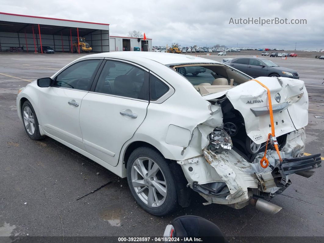 2015 Nissan Altima 2.5 Sv White vin: 1N4AL3AP1FC462167