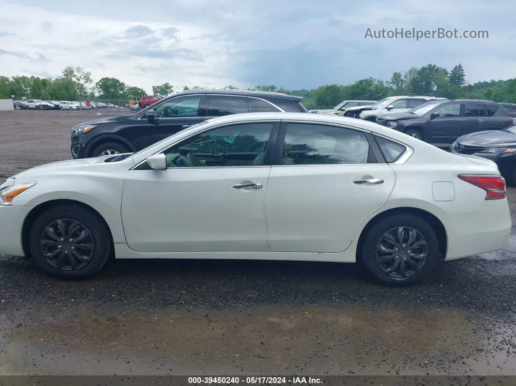 2015 Nissan Altima 2.5 S White vin: 1N4AL3AP1FN307705