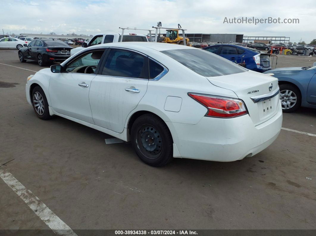 2015 Nissan Altima 2.5 S White vin: 1N4AL3AP1FN309003