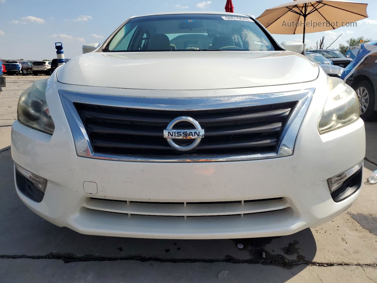 2015 Nissan Altima 2.5 Белый vin: 1N4AL3AP1FN352532