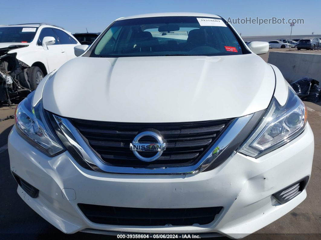 2016 Nissan Altima 2.5 S Белый vin: 1N4AL3AP1GN384396