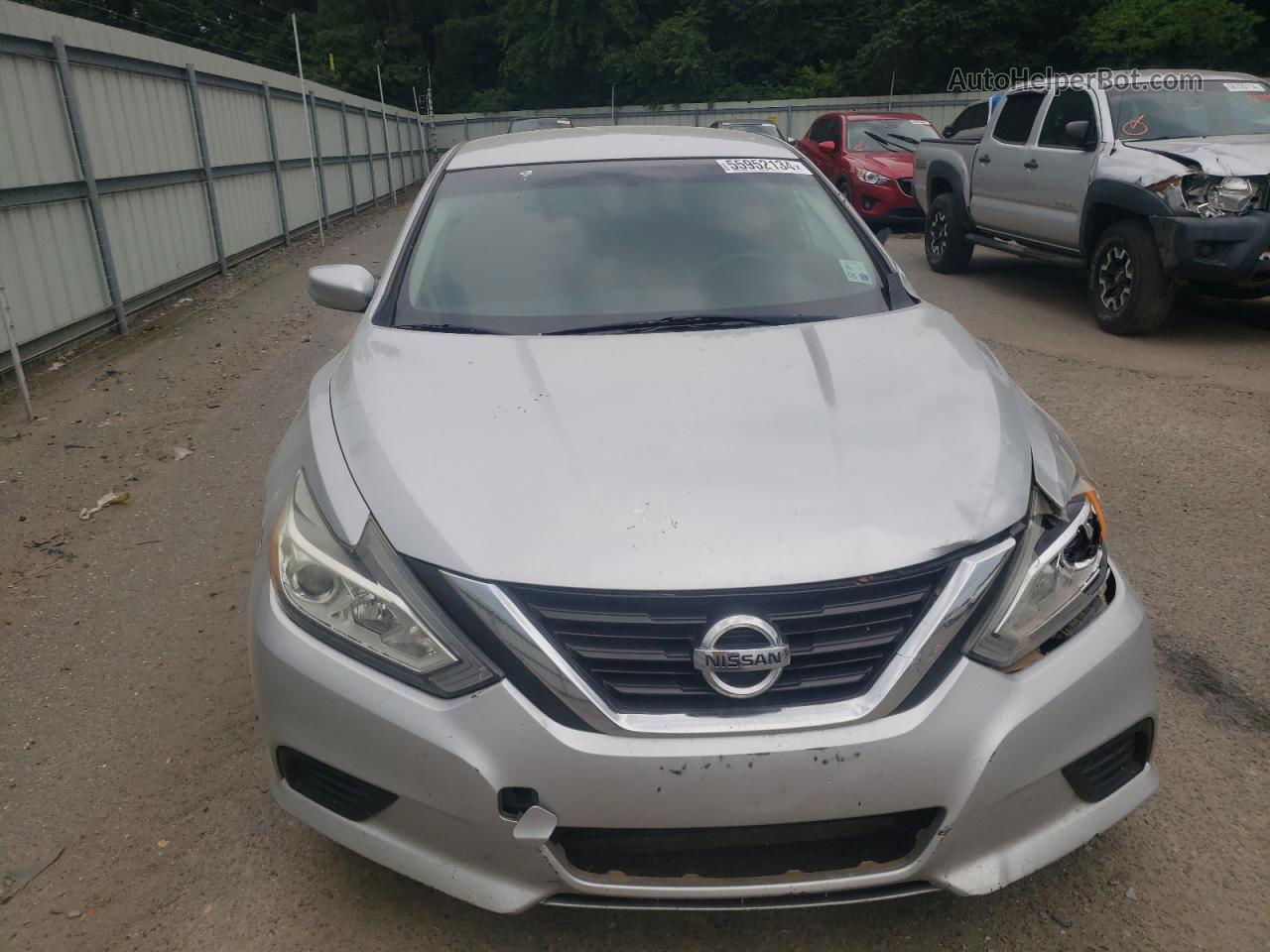 2017 Nissan Altima 2.5 Серебряный vin: 1N4AL3AP1HC144777