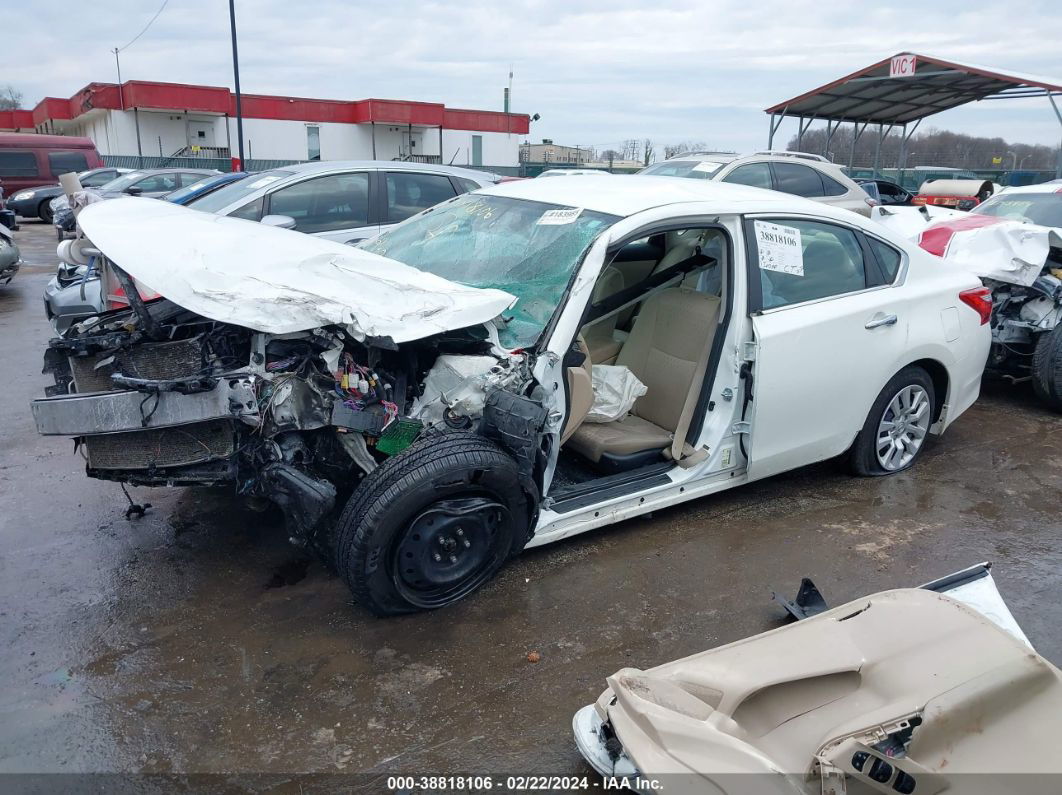 2017 Nissan Altima 2.5 S White vin: 1N4AL3AP1HC215895