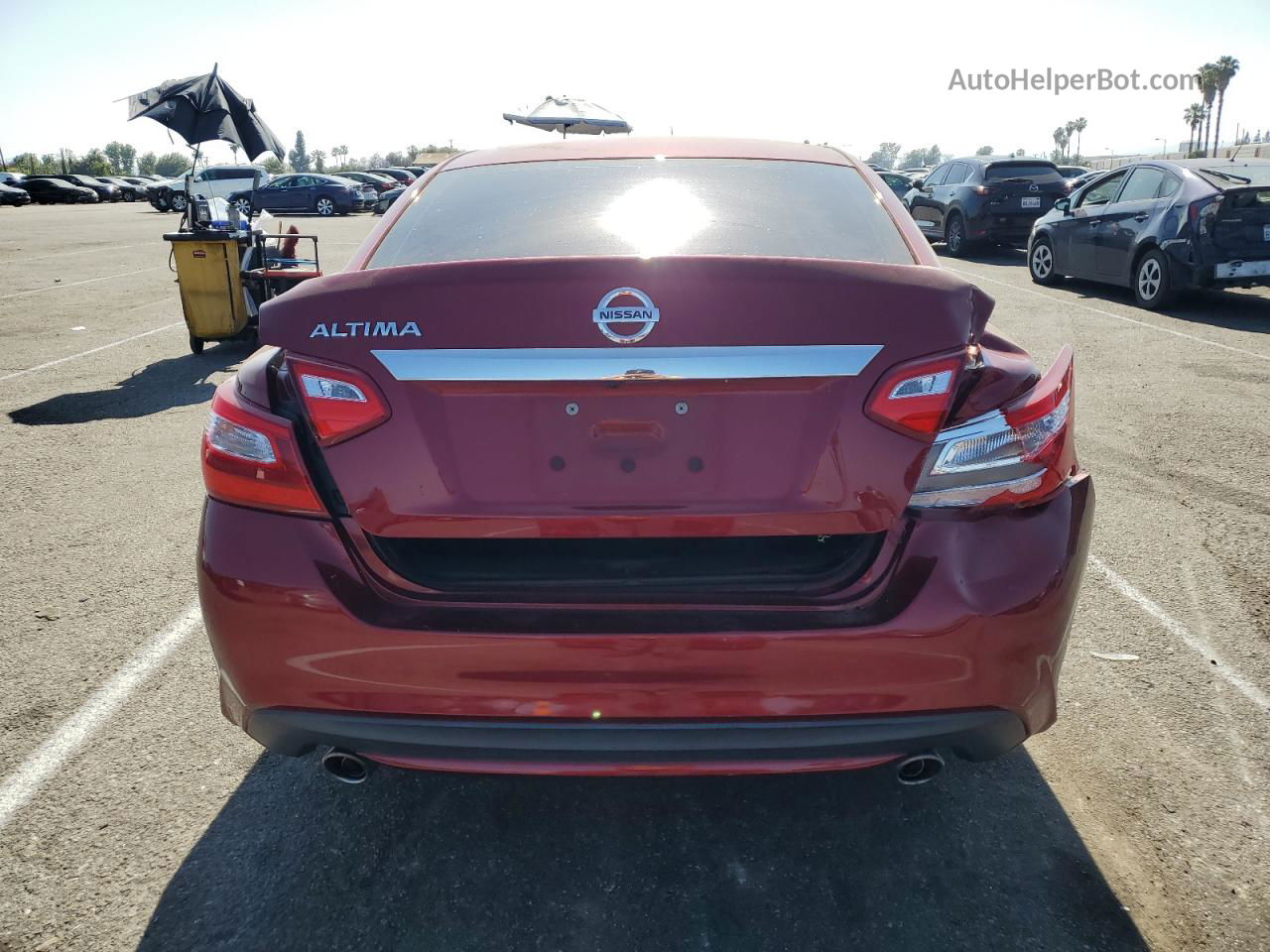 2017 Nissan Altima 2.5 Red vin: 1N4AL3AP1HC488058