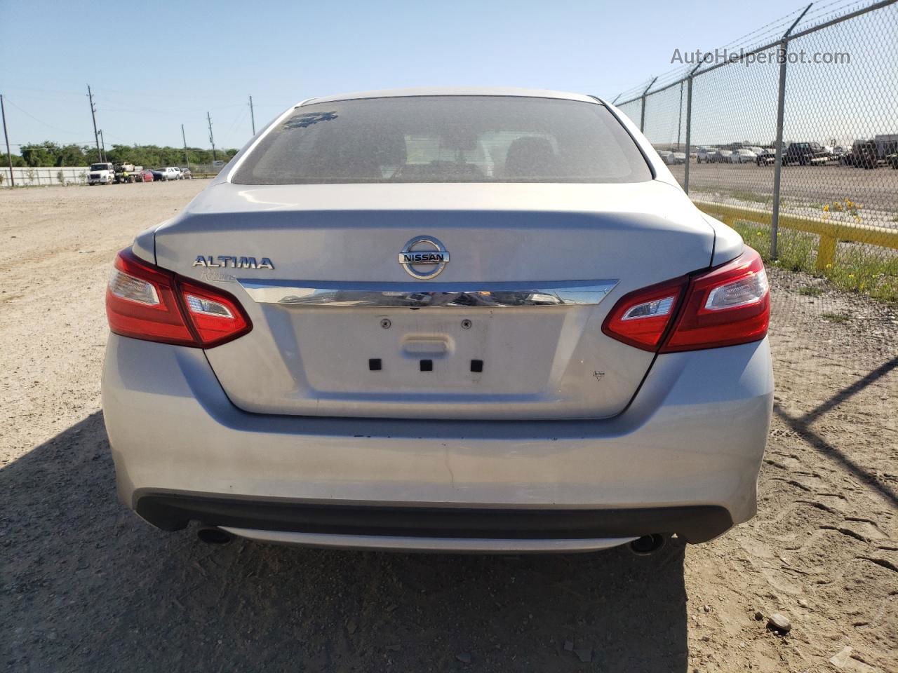 2017 Nissan Altima 2.5 Silver vin: 1N4AL3AP1HN340190