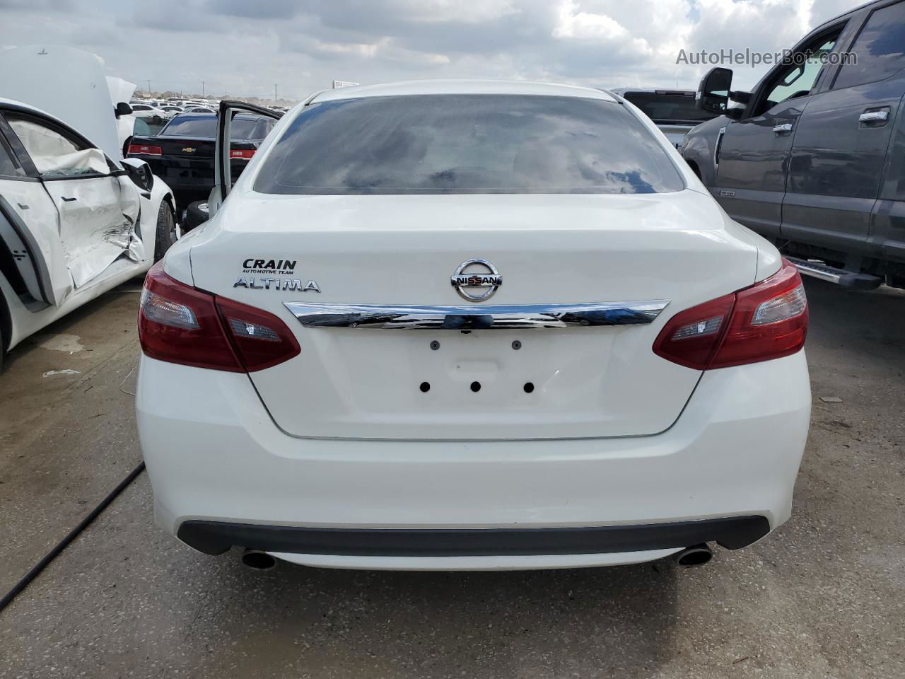 2018 Nissan Altima 2.5 White vin: 1N4AL3AP1JC111543