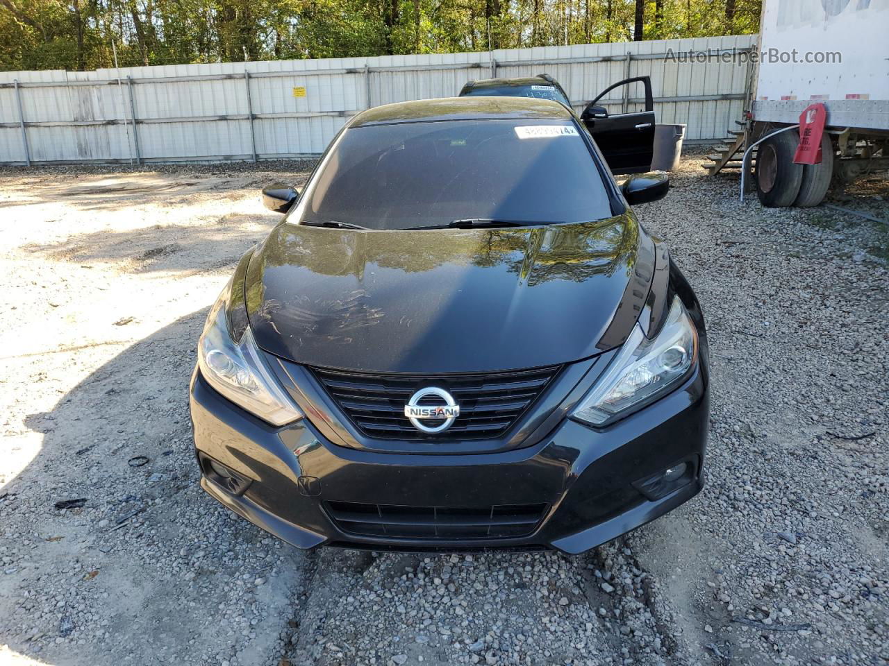 2018 Nissan Altima 2.5 Black vin: 1N4AL3AP1JC261216