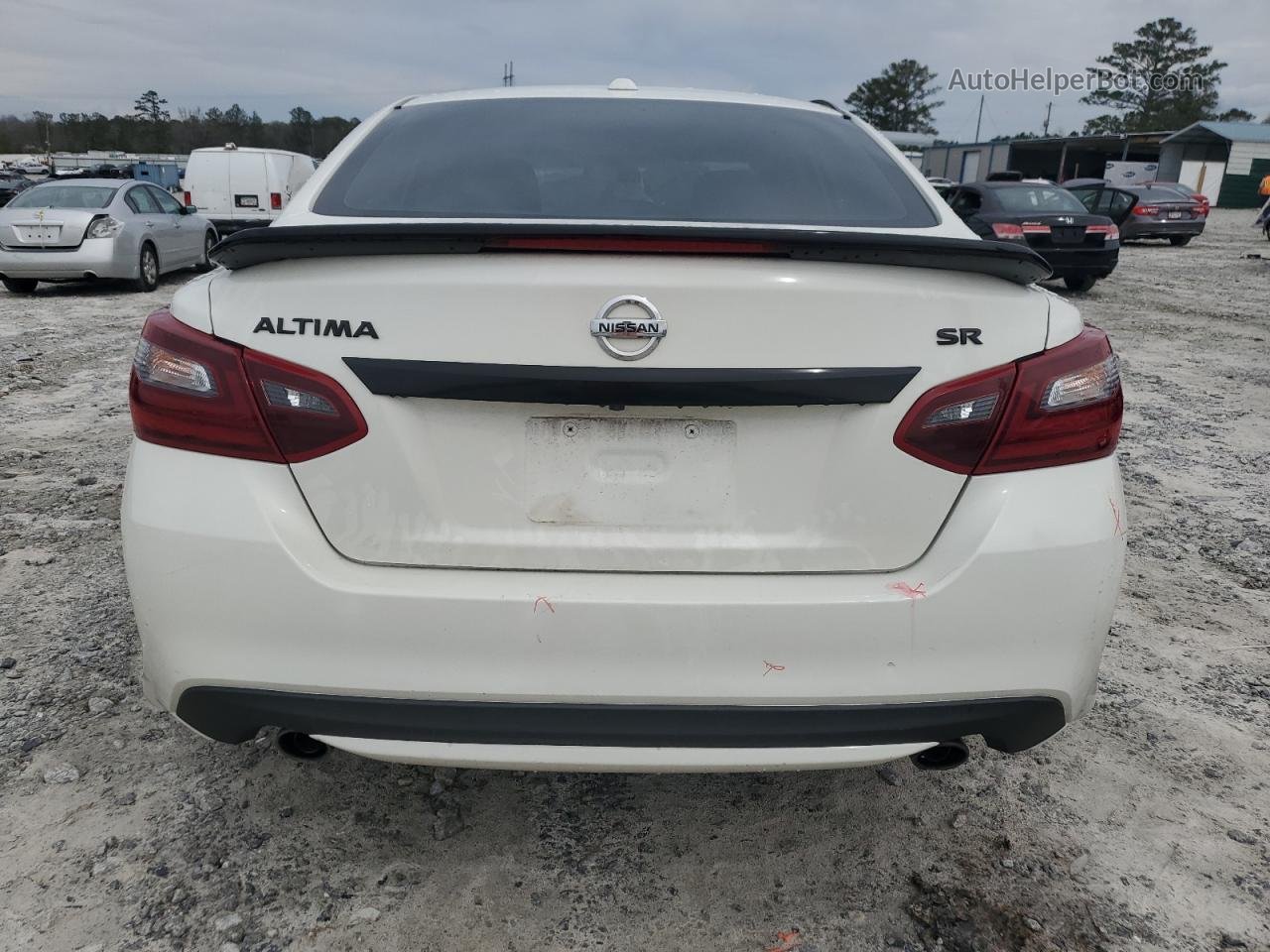 2018 Nissan Altima 2.5 Белый vin: 1N4AL3AP1JC288819