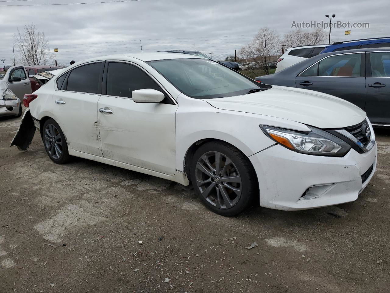 2018 Nissan Altima 2.5 Белый vin: 1N4AL3AP1JC474652