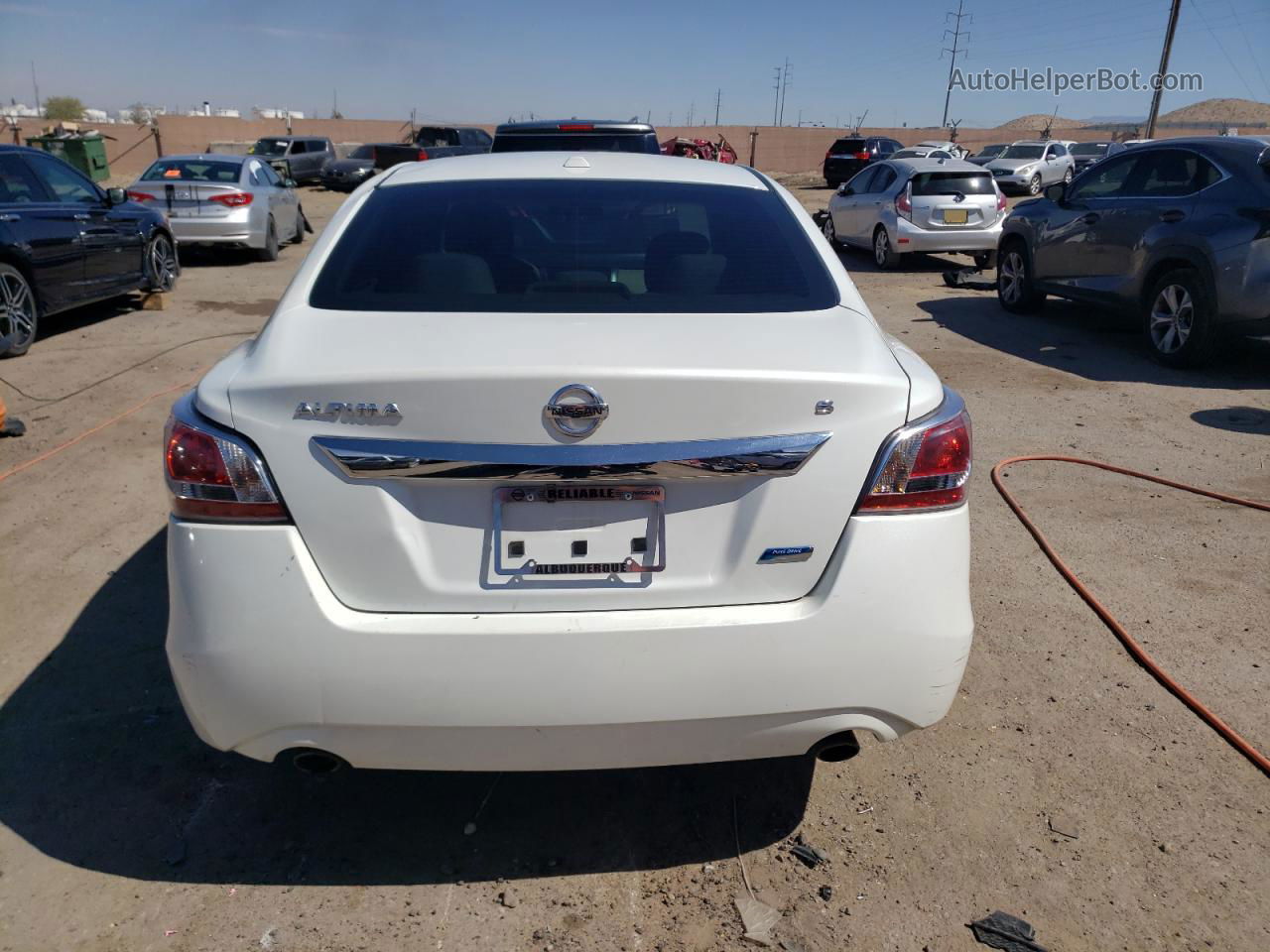 2014 Nissan Altima 2.5 White vin: 1N4AL3AP2EN331655