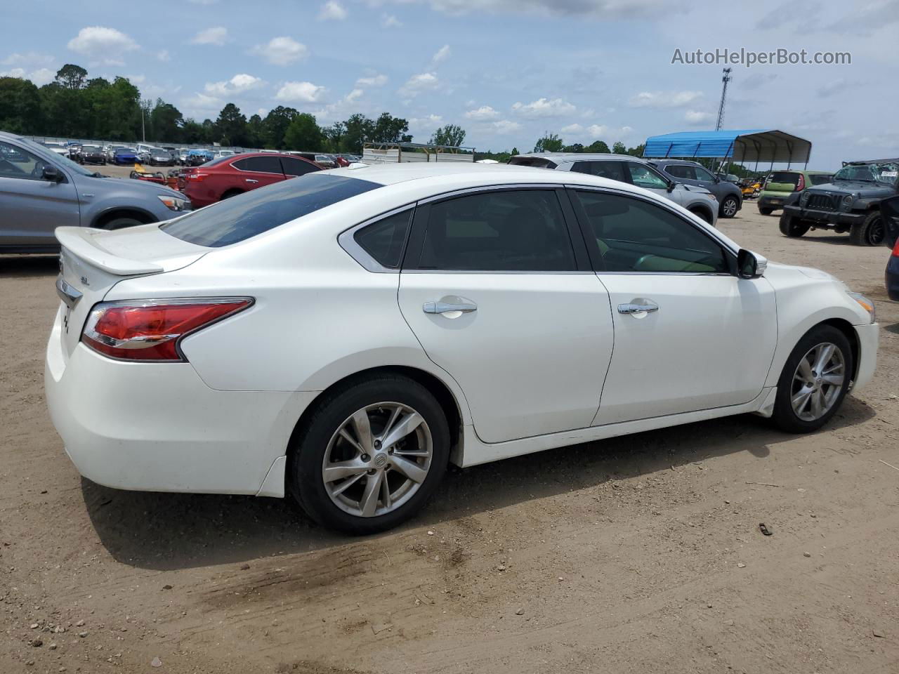 2015 Nissan Altima 2.5 Белый vin: 1N4AL3AP2FC246828