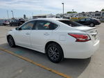 2015 Nissan Altima 2.5 White vin: 1N4AL3AP2FC490480