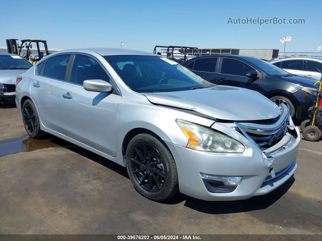 2015 Nissan Altima 2.5 S Silver vin: 1N4AL3AP2FN334332