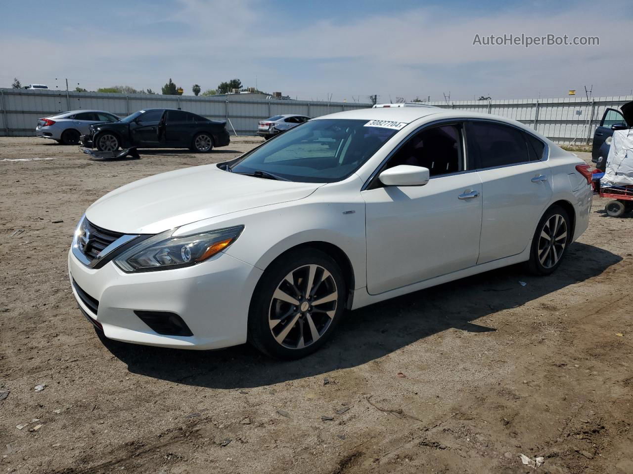 2016 Nissan Altima 2.5 White vin: 1N4AL3AP2GC175907