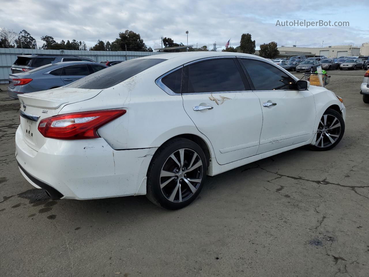 2016 Nissan Altima 2.5 White vin: 1N4AL3AP2GC179679