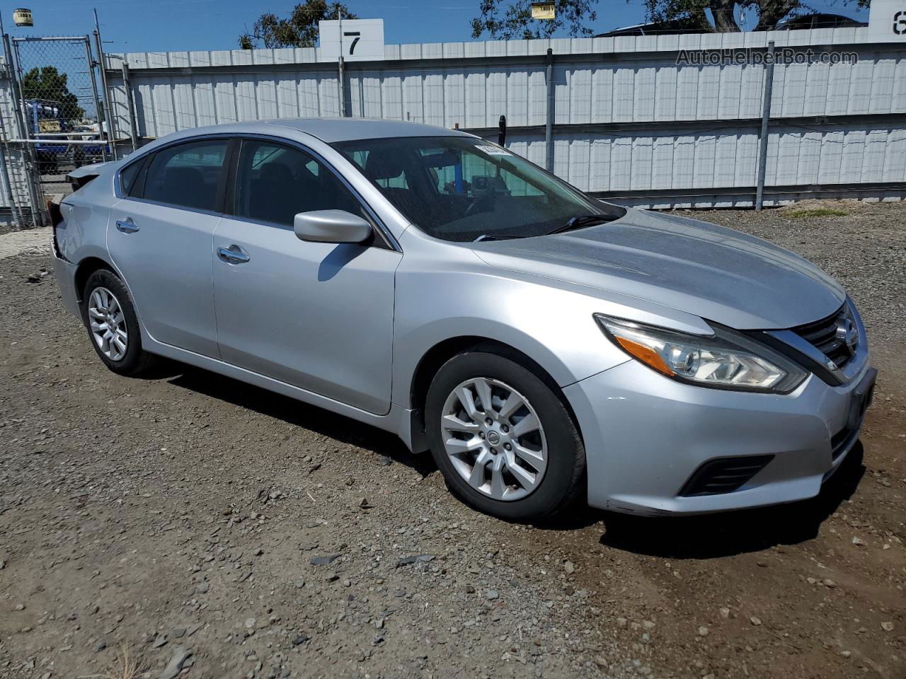 2016 Nissan Altima 2.5 Silver vin: 1N4AL3AP2GC181223