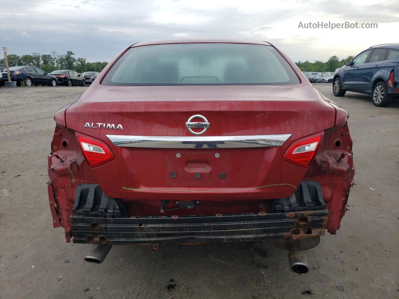 2016 Nissan Altima 2.5 Red vin: 1N4AL3AP2GC263193