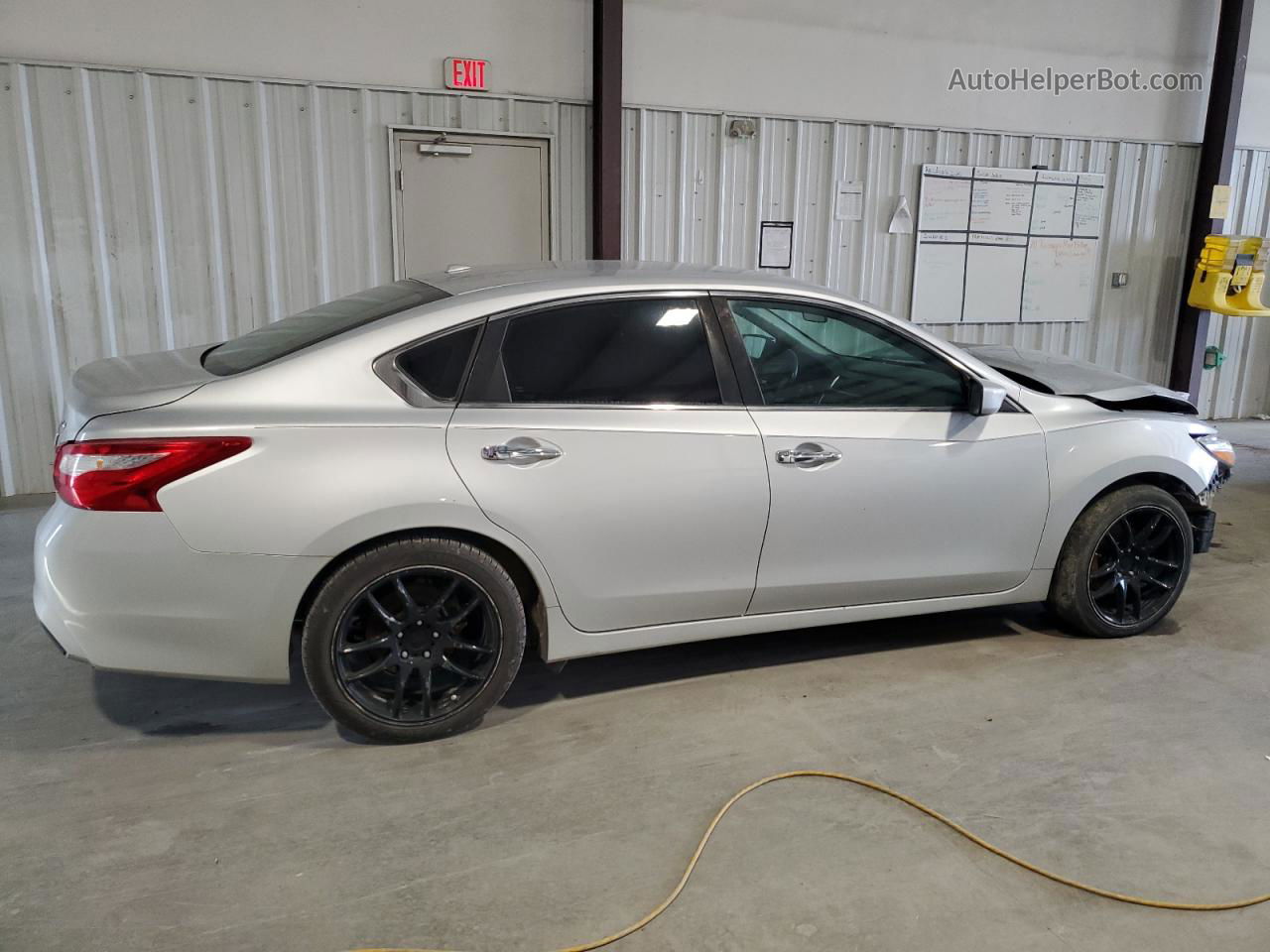 2017 Nissan Altima 2.5 Silver vin: 1N4AL3AP2HC145808